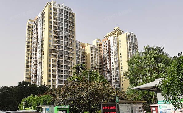 丰台区 首经贸中街1号院7号楼1层108（万年花城）