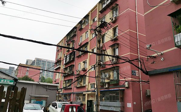 东城区 十字坡西里10号楼1层1单元101号（十字坡社区）