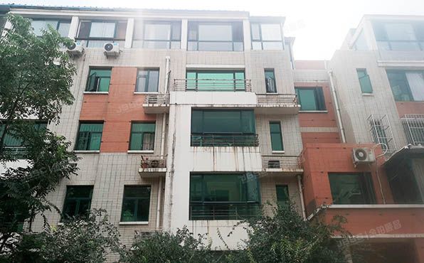 大兴区 月桂庄园1号楼三至四层2单元301 北京法拍房