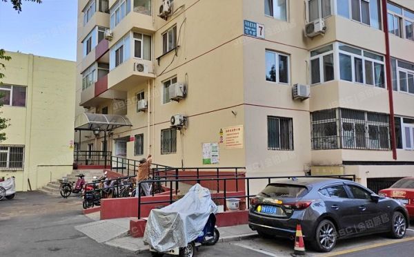 西城区 马连道东街15号院7号楼3层308（红莲晴园）