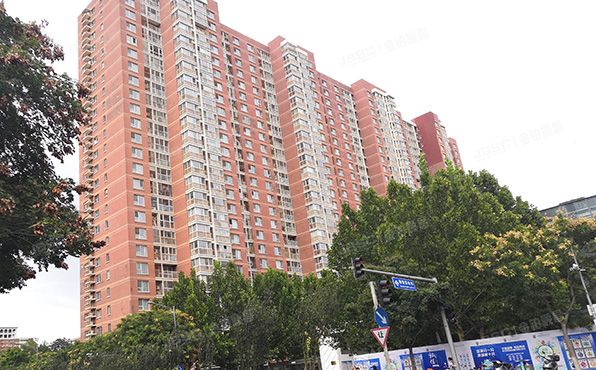 石景山区 鲁谷路74号院36号楼8层4单元802（瑞达小区） 北京法拍房