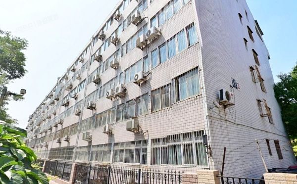 西城区 冠英园西区35号楼1层3单元102 房改房 北京法拍房