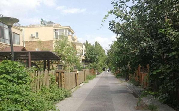 昌平区   南金路7号院五区8-1至8-3、8-5至8-7号1至3层8-5（宜山居）