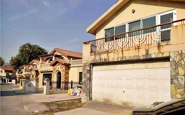 顺义区 滨河路向阳村段8号63幢（华中园新内阁）别墅