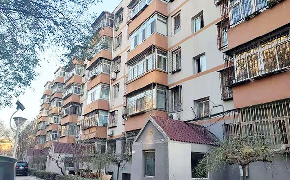 昌平区 昌平镇昌盛园小区二区8号楼6层2单元12 北京法拍房