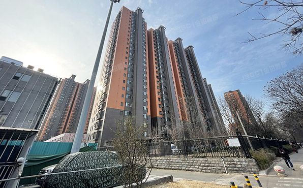 朝阳区 利泽西园309号楼18层3单元1802室+车位（上京新航线）