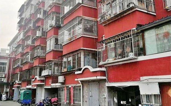 密云区 季庄小区21号楼2单元401（法院家属楼）