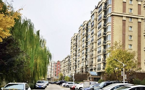 房山区  汇丰街3号院2号9层3单元902（世界名园）