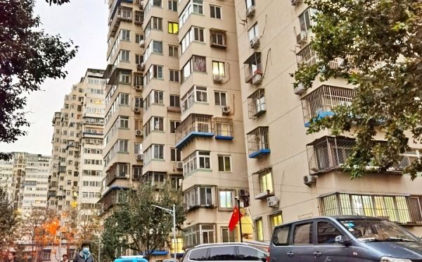 西城区 牛街西里二区1号楼8层810室（牛街西里二区）