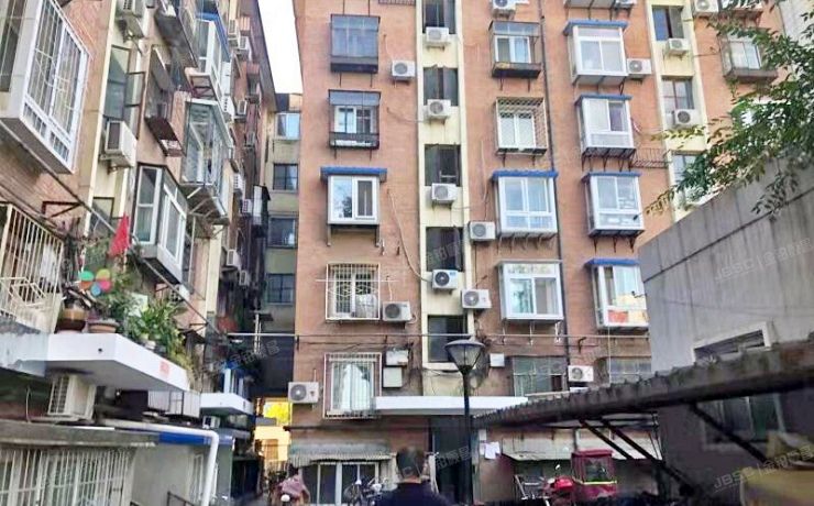 东城区 郎家胡同13号院1号楼4层5门542号（郎家胡同13号院）