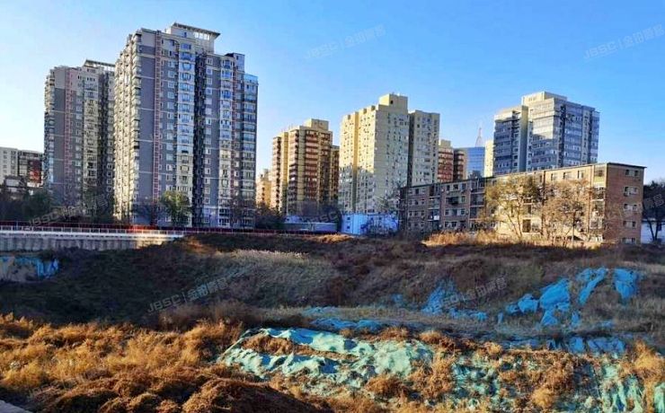 海淀区 长春桥路5号新起点嘉园二期的土地使用权及在建工程