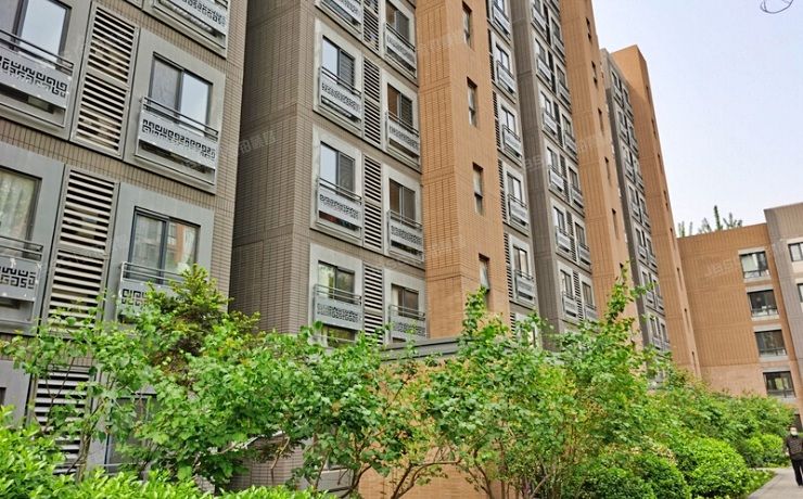 房山区-长阳镇 祥云街4号院2号2层7单元202（长阳半岛）