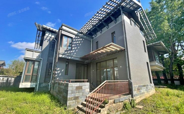 昌平区 南口路30号院一区1-15号-1至2层（北京湾）别墅