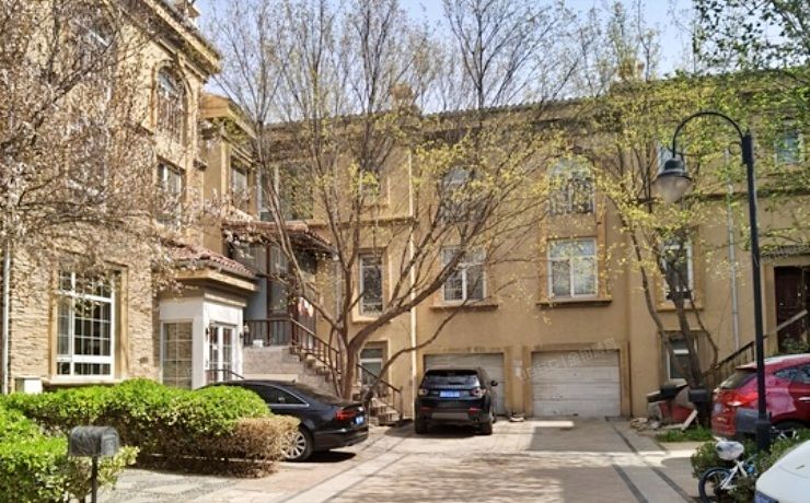 顺义区 阿凯笛亚庄园8号楼-1至2层807号（阿凯笛亚庄园）别墅 北京法拍房