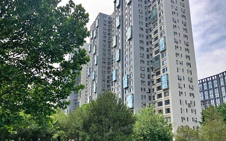 朝阳区 百子湾路32号院南11号楼1层B座105（苹果社区南区）