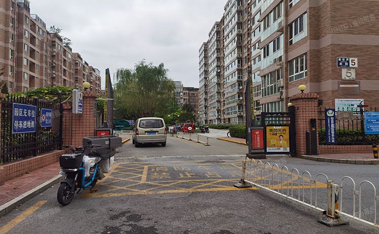 东城区 新世界家园5号楼10层3单元1001