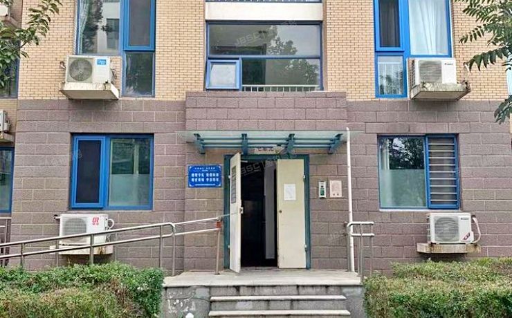 昌平区 回龙观镇东村家园7号楼-1层7单元-101（东村家园）