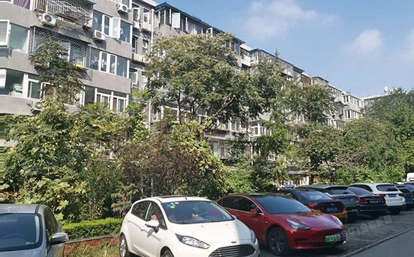 朝阳区 南沙滩19号楼4层1单元401号（五建小区）房改房