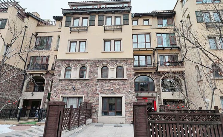 通州区 翠屏南里113号楼1至2层8单元102（龙湖蔚澜香醍）