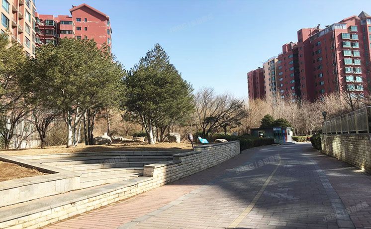 房山区 良乡地区瑞宸家园4号楼5层2-501（海逸半岛）