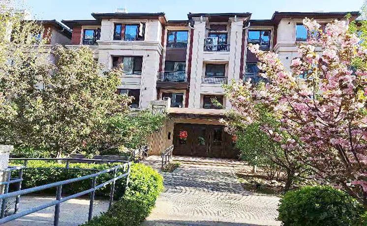 丰台区 长青路88号院49号楼2层3单元201号、地下室+车位（领秀翡翠山）