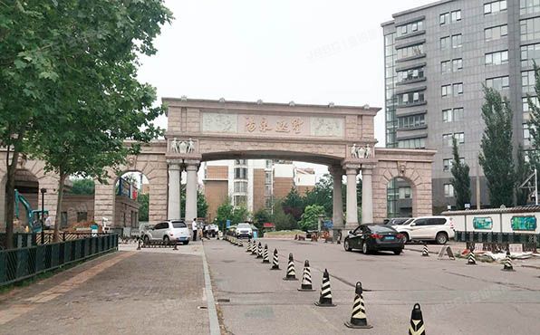 海淀区 汤泉逸墅22幢1（-1）配套用房、1号楼1层及-1层十套 商业