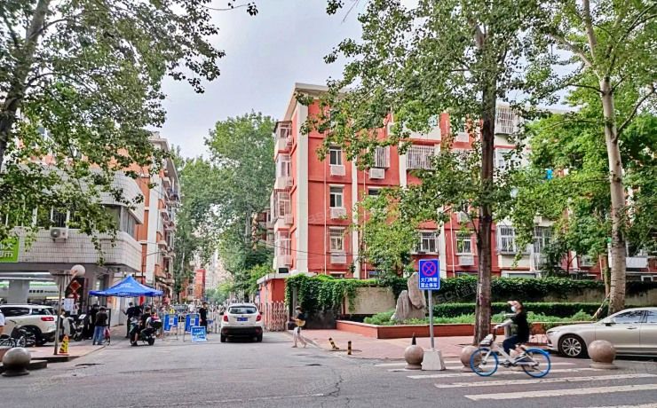 海淀区 西三环北路105号西1区塔3号楼1层65号（师范大学家属院小区）