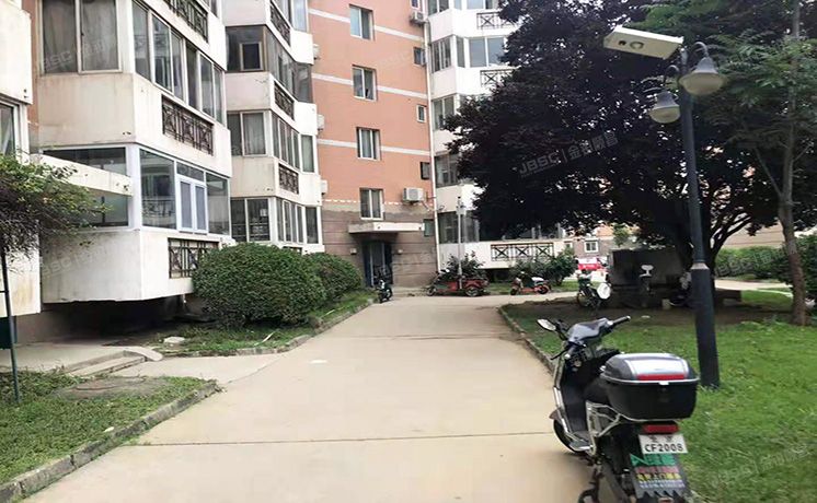 房山区 良乡地区鸿顺园8号楼4层3-402（鸿顺园）