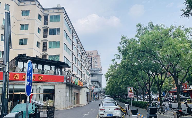 朝阳区 宾都苑15号3层A302室