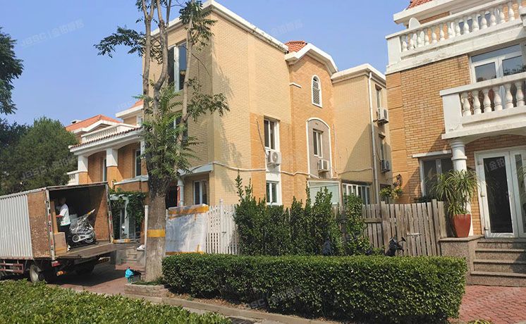 顺义区 名都园5242号1至3层（别墅）