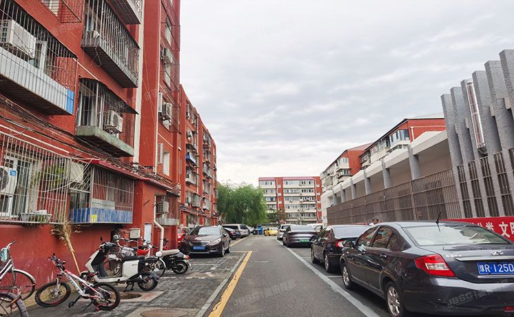 顺义区 石园东区17号楼1层四单元102