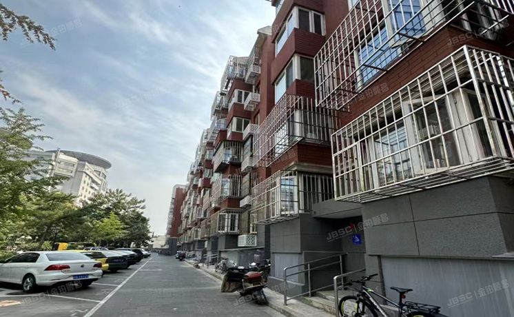 西城区 新风南里13号楼4层8门401