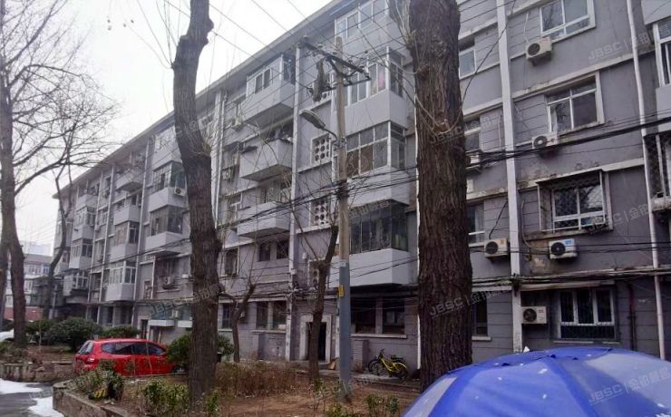 朝阳区 垂杨柳北里20号楼2层2门36-37（1/18）份额