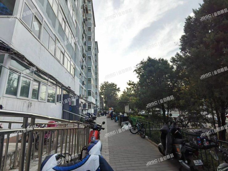 东城区 和平里一区6号楼8层4单元483室 北京法拍房