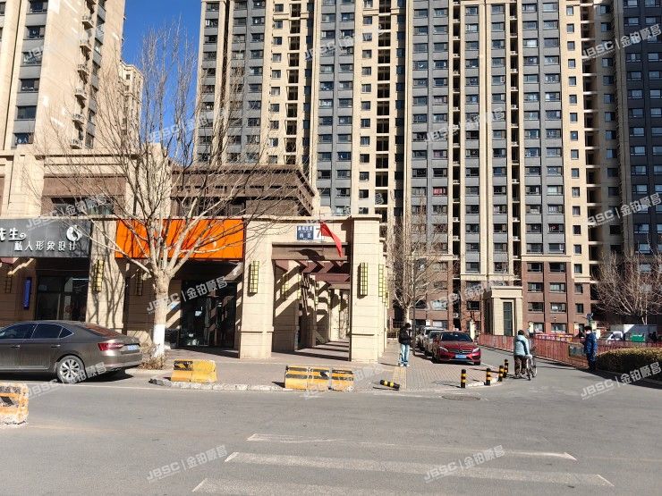 通州区 潞苑北里四区33号楼1至2层110室（富力惠兰美居）商铺