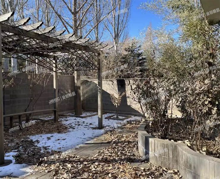 顺义区 易郡山庄1-3号楼1至2层1-3室 别墅