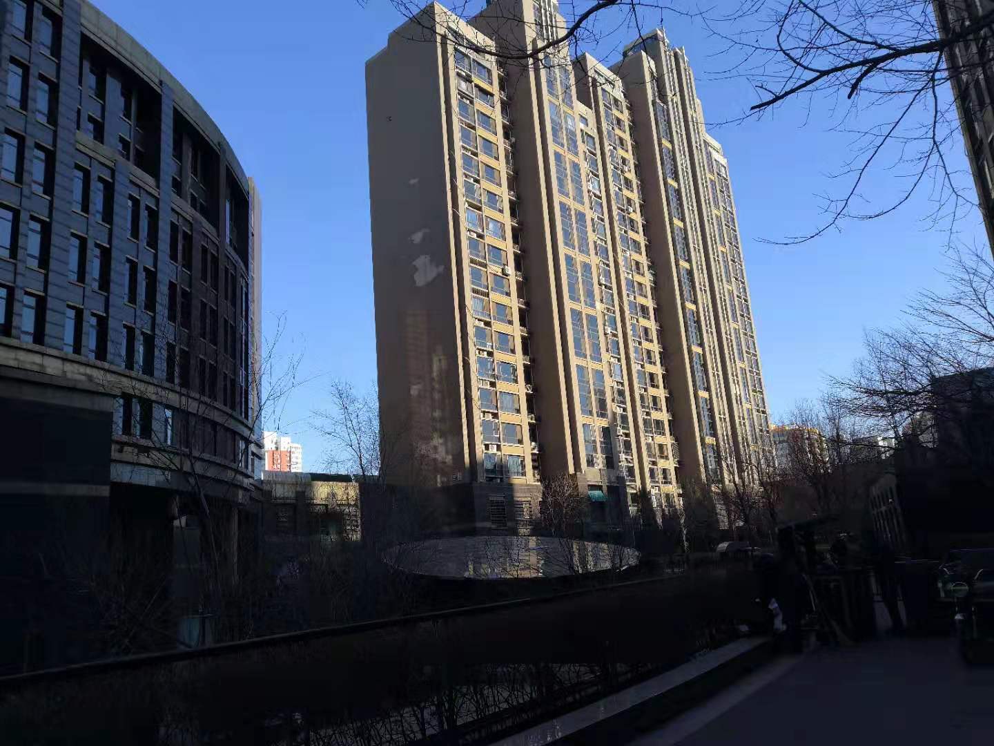 丰台区六里桥 华源四里2号楼19层A座1901（威尔夏大道）